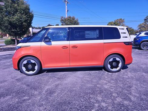 New 2025 Volkswagen ID. Buzz Pro S Plus image 2