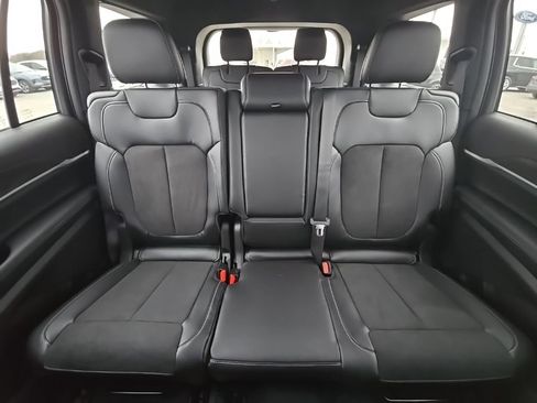 New 2026 Jeep Grand Cherokee L 4WD image 21