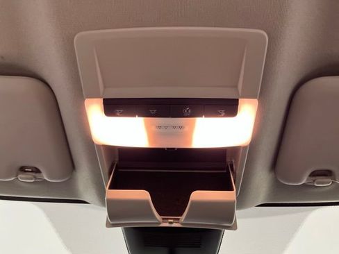 Used 2023 Nissan Sentra SV FWD image 34