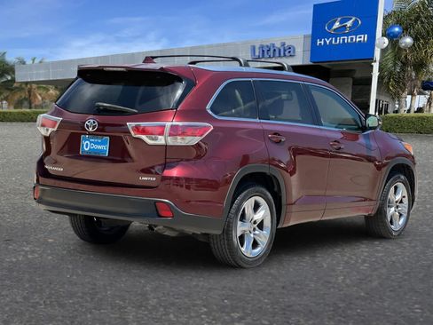 Used 2015 Toyota Highlander Limited FWD image 3
