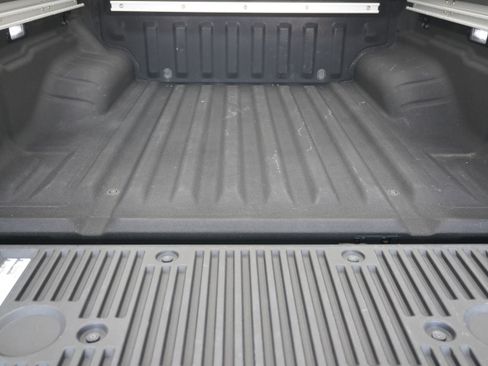 Used 2023 Nissan Frontier PRO-4X w/ Pro-4X Premium Package AWD/4WD image 33