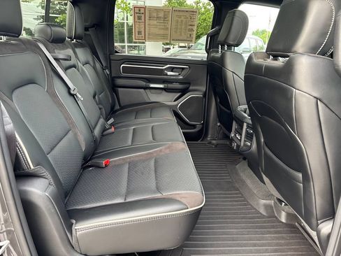Used 2024 RAM 1500 Laramie AWD/4WD image 19