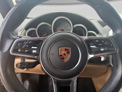 Used 2018 Porsche Cayenne S w/ Premium Package AWD/4WD image 11