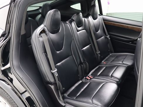 Used 2020 Tesla Model X Long Range image 26