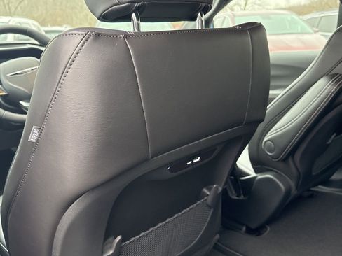 New 2026 Chrysler Pacifica Select image 26