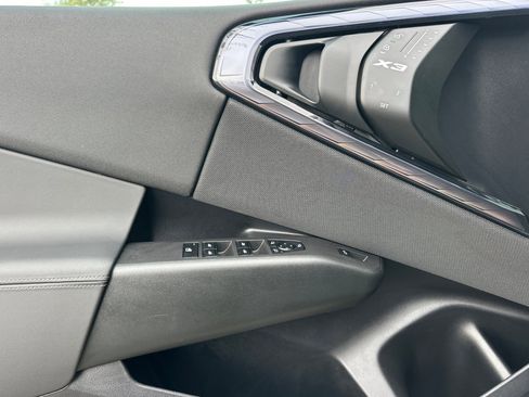 Used 2025 BMW X3 xDrive30i w/ Convenience Package image 12