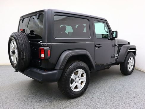 Used 2020 Jeep Wrangler Sport AWD/4WD image 5