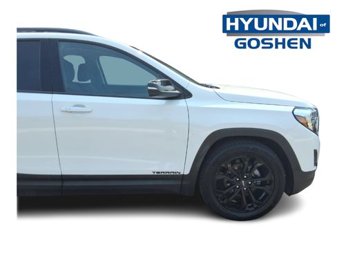 Used 2021 GMC Terrain SLE w/ Elevation Edition FWD image 10
