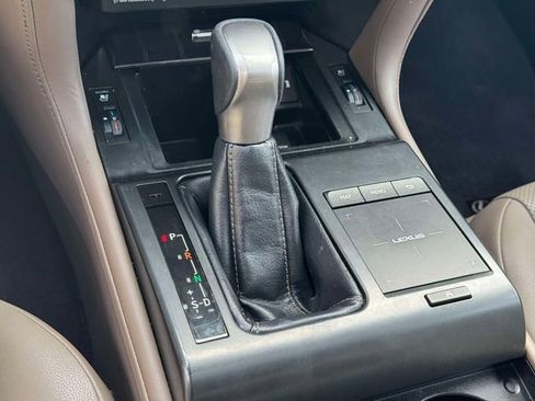 Certified 2023 Lexus GX 460 Premium w/ Premium Package AWD/4WD image 37