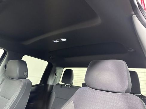 Used 2022 GMC Sierra 1500 SLE image 12