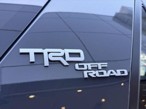 Certified 2024 Toyota 4Runner TRD Off-Road Premium w/ Off Road Premium Plus Package AWD/4WD image 21