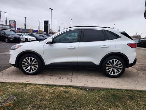 Used 2020 Ford Escape Titanium image 8