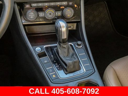 Used 2020 Volkswagen Jetta SEL FWD image 28