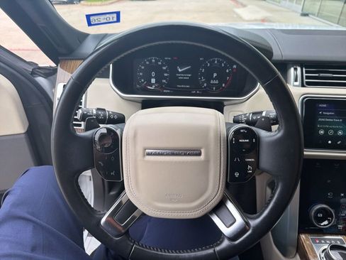 Used 2019 Land Rover Range Rover Supercharged image 4