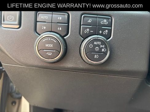 Used 2022 Chevrolet Silverado 1500 ZR2 w/ Technology Package AWD/4WD image 18