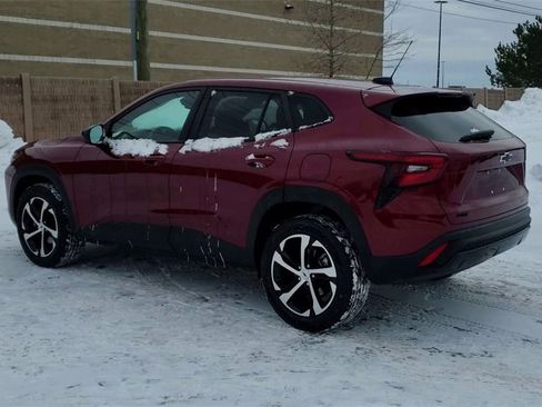 Certified 2024 Chevrolet Trax RS w/ Driver Confidence Package image 6