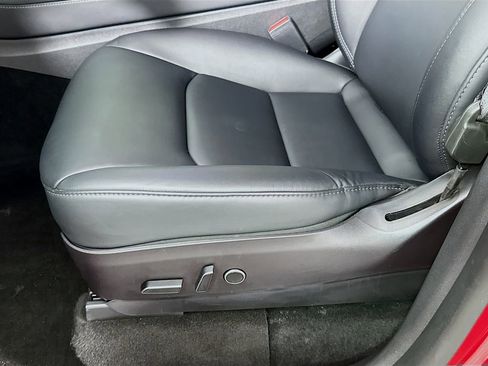 Used 2022 Tesla Model Y Performance AWD/4WD image 20