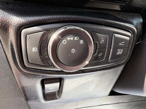 Used 2019 Lincoln Nautilus Select AWD/4WD image 37