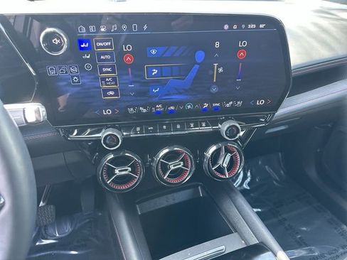 Certified 2025 Chevrolet Blazer EV RS AWD/4WD image 11