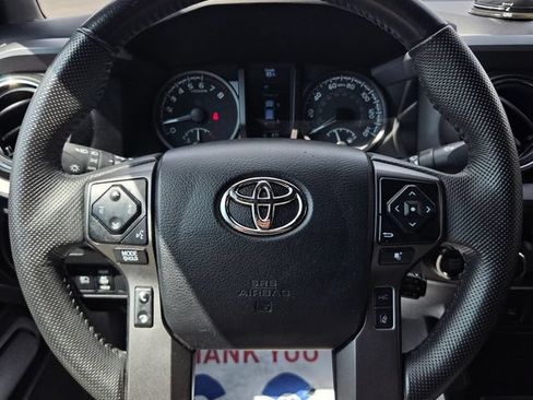 Used 2023 Toyota Tacoma TRD Sport AWD/4WD image 17