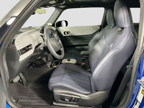 Certified 2025 MINI Cooper 2-Door Hardtop image 20