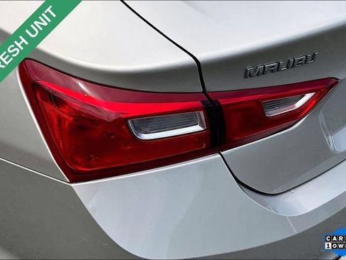 Used 2016 Chevrolet Malibu Hybrid FWD image 28