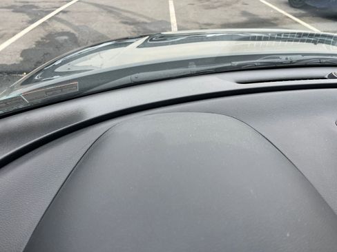 Used 2025 Kia Soul LX w/ LX Technology Package image 32