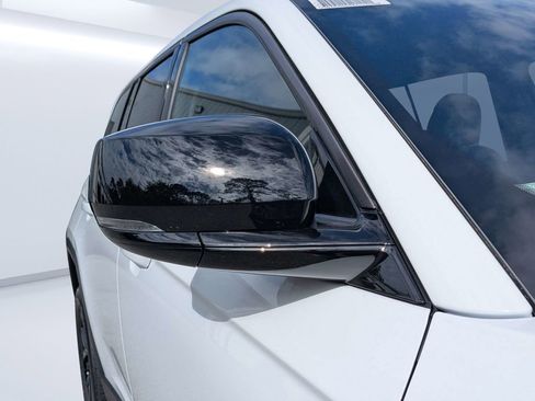 New 2026 Jeep Grand Cherokee 4WD image 11