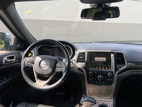 Used 2014 Jeep Grand Cherokee Limited w/ Luxury Group II image 12