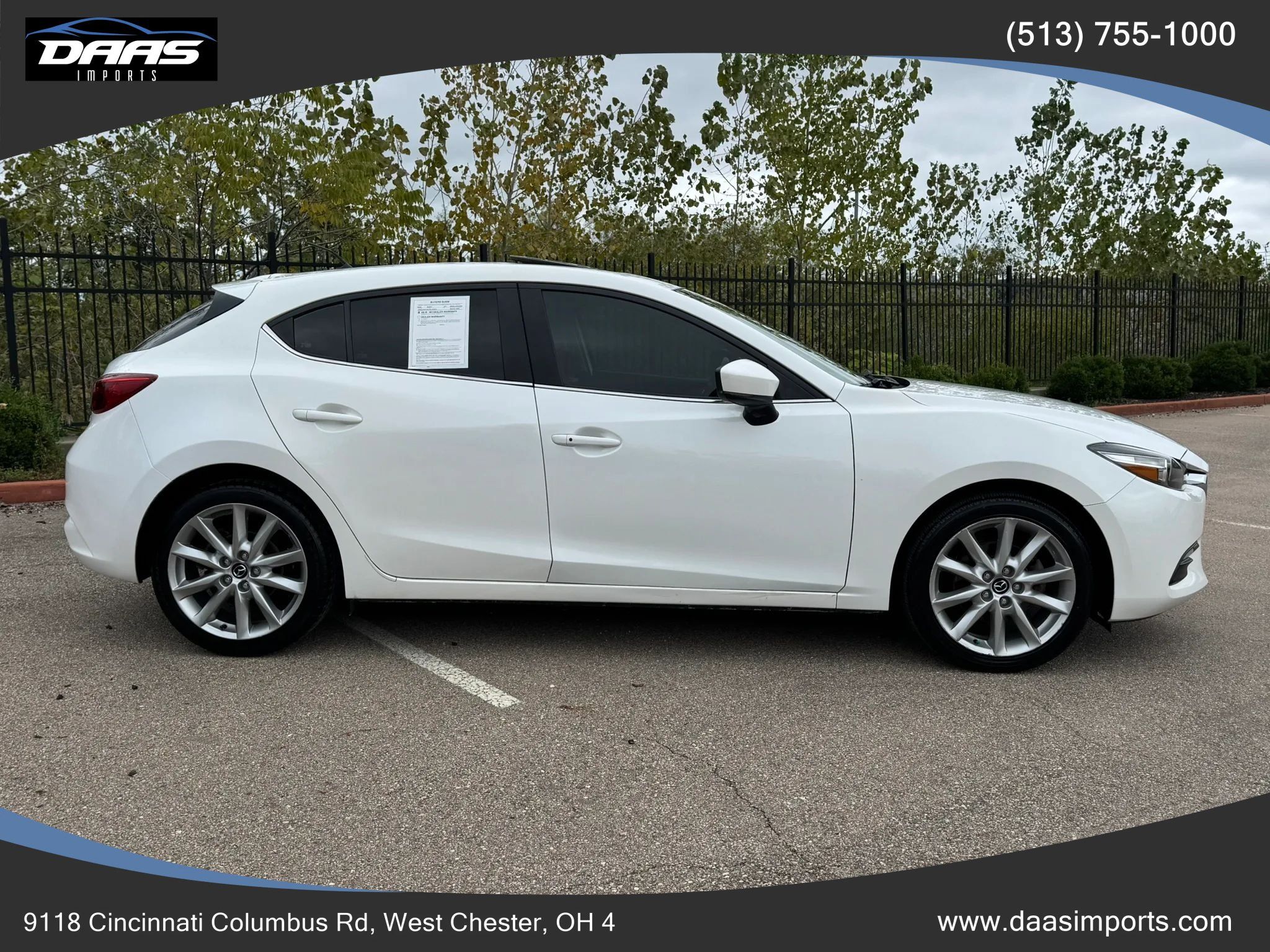 Used 2017 MAZDA MAZDA3 Touring FWD image 3