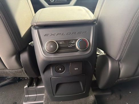 New 2026 Ford Explorer Active w/ Active Comfort Package AWD/4WD image 18