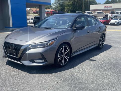 Used 2023 Nissan Sentra SR w/ SR Premium Package FWD image 6