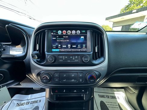 Used 2018 GMC Canyon SLE w/ SLE Convenience Package image 19