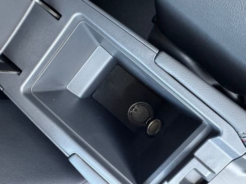 New 2026 Nissan Kicks SR w/ Cold Weather Package image 19