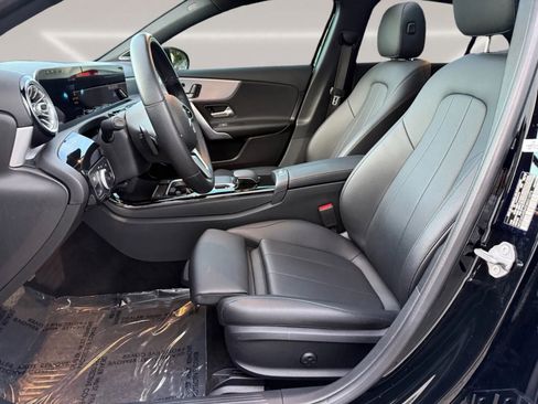 Used 2019 Mercedes-Benz A 220 image 10