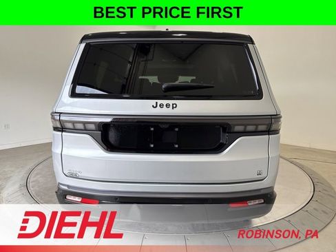 New 2026 Jeep Grand Wagoneer 4WD image 6