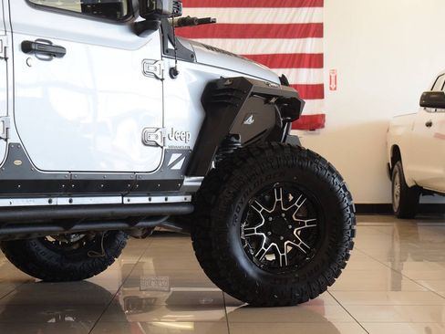 Used 2018 Jeep Wrangler Unlimited Sport S AWD/4WD image 40