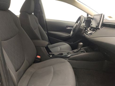 Used 2021 Toyota Corolla LE image 21