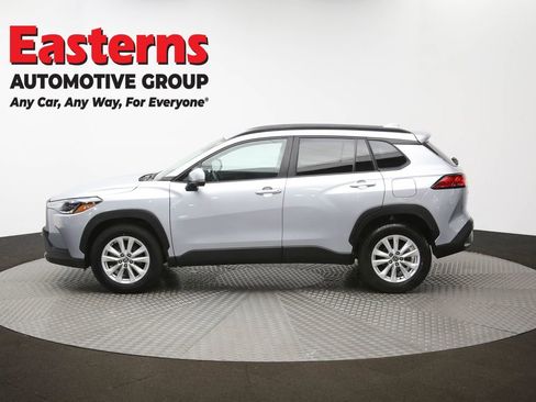 Used 2024 Toyota Corolla Cross LE image 59