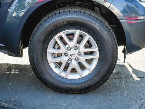 Used 2015 Nissan Frontier SV RWD image 10