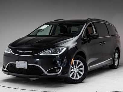 Used 2018 Chrysler Pacifica Touring-L