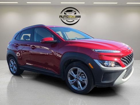 Used 2023 Hyundai Kona SEL image 1