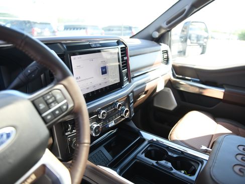 New 2026 Ford F450 King Ranch w/ FX4 Off-Road Package AWD/4WD image 18