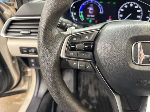 Used 2020 Honda Accord EX image 27
