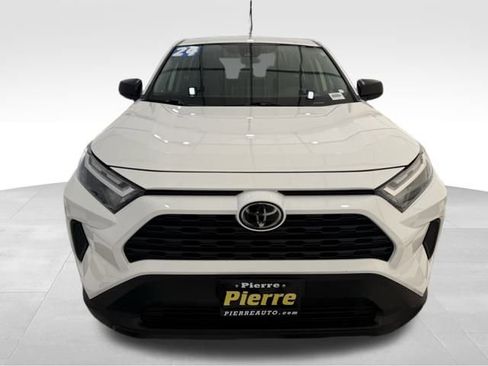 Used 2024 Toyota RAV4 LE image 7