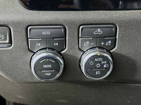 Used 2023 GMC Sierra 1500 Elevation image 16