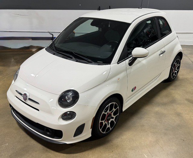 Used 2015 FIAT 500 Turbo w/ Comfort/Convenience Group FWD image 4