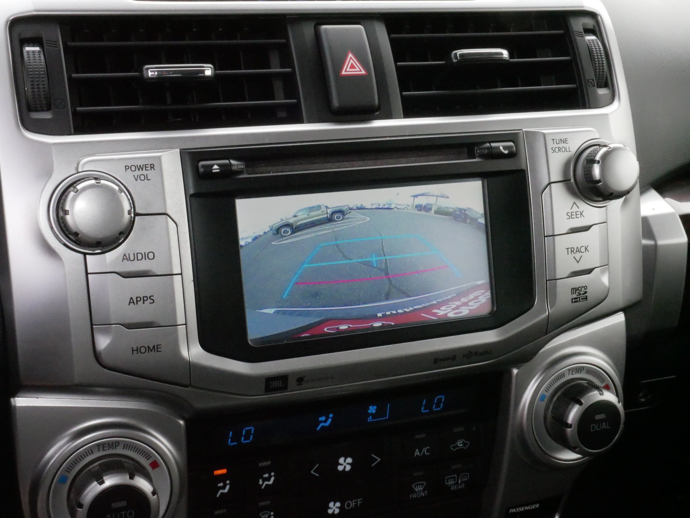 Used 2018 Toyota 4Runner Limited AWD/4WD image 28