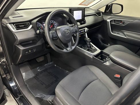 Used 2019 Toyota RAV4 LE w/ All Weather Liner Package AWD/4WD image 22
