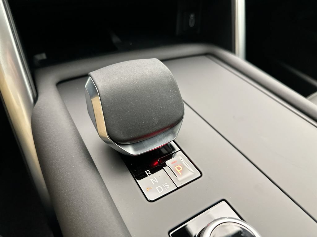 New 2026 Land Rover Discovery Dynamic SE AWD/4WD image 12